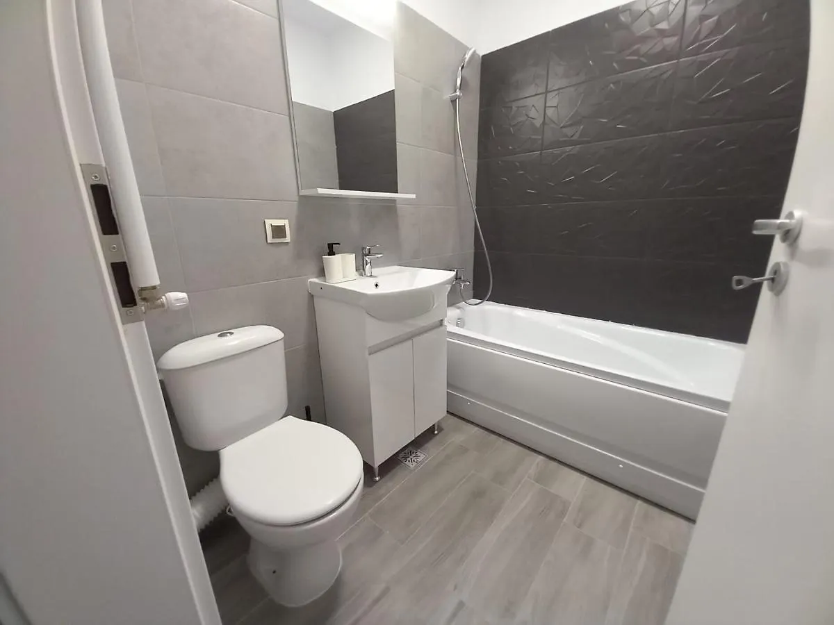 Modern 1Br Apartment With Wifi, Parking And Self Check In Bucharest Romania